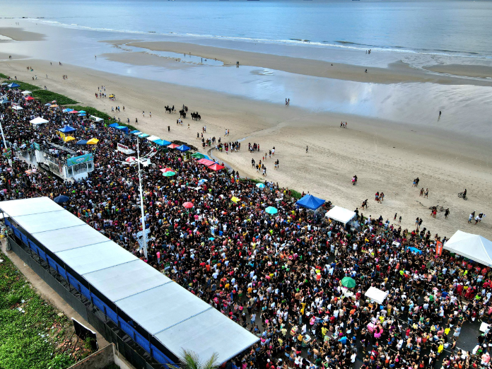 Camarotes do carnaval na Av. Litorânea movimentaram R$ 7 milhões, diz governo